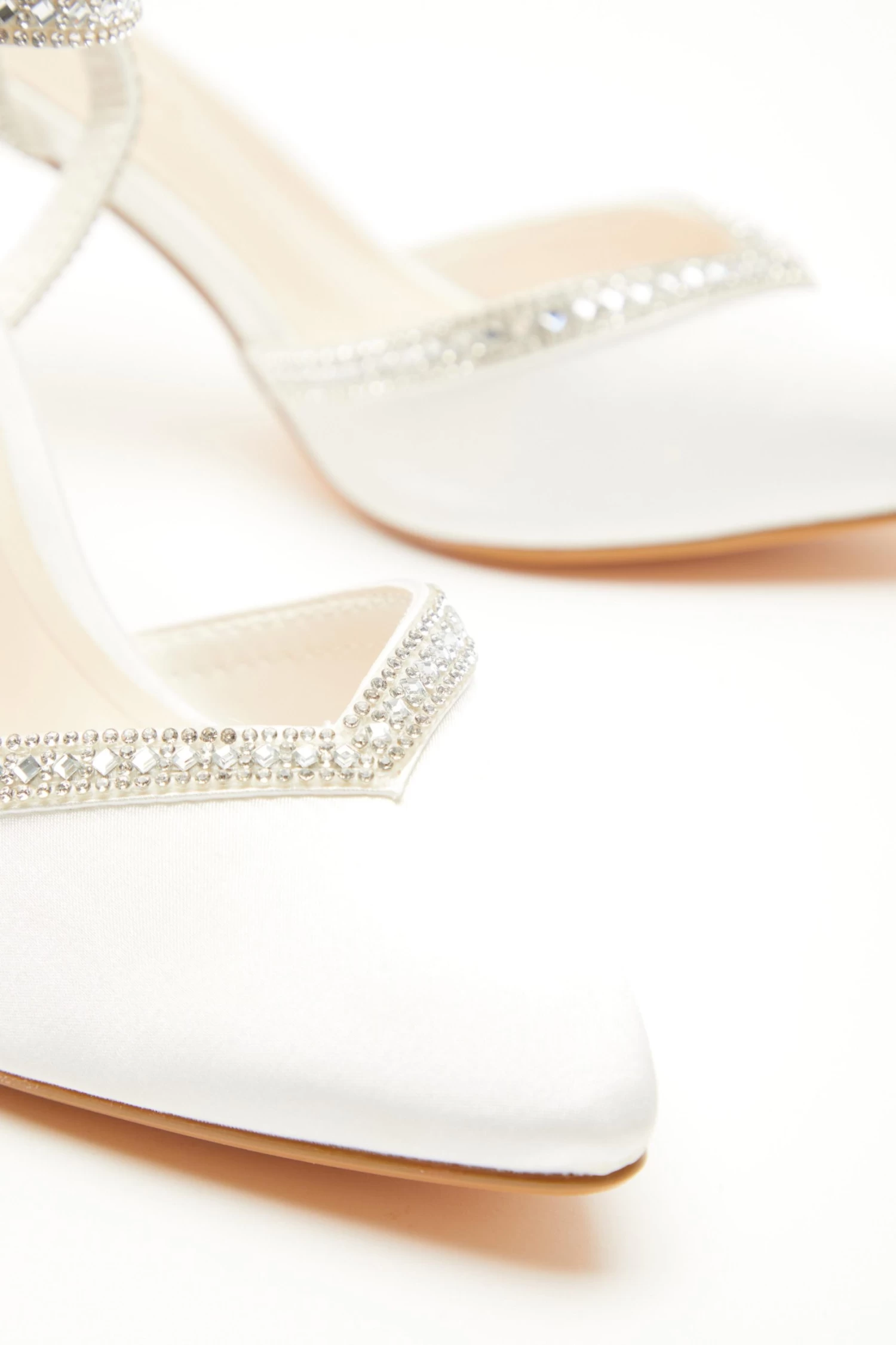 Wide Fit Bridal Satin Diamante Trim Court Heels - Image 5
